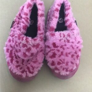 Acorn Kids Pink Fuzzy Slippers